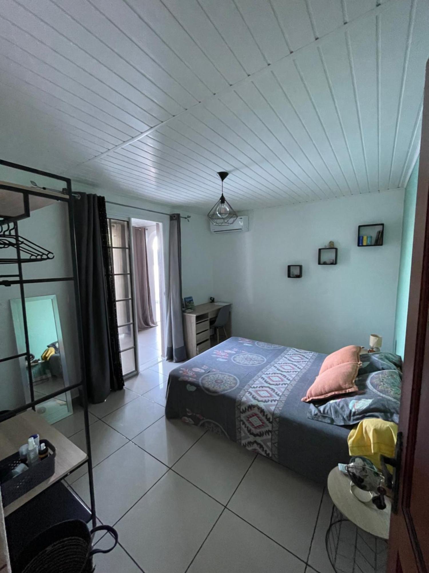 Escapade Dans L'Est Chambre Confort Avec Piscine Bras-Panon Экстерьер фото